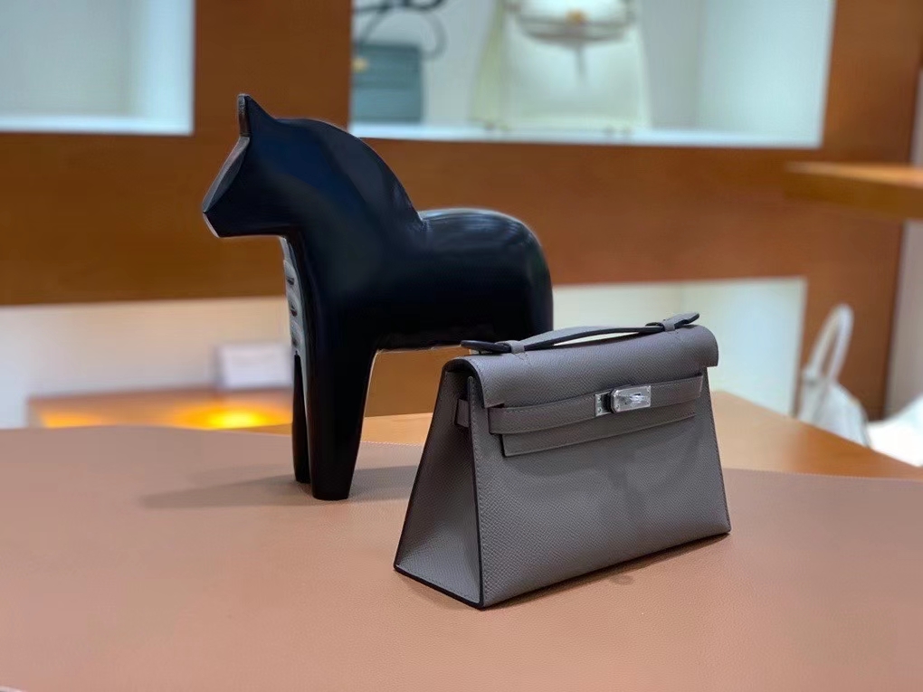 Hermès（爱马仕） Epsom 锡器灰 miniKelly 22cm 银扣 现货
