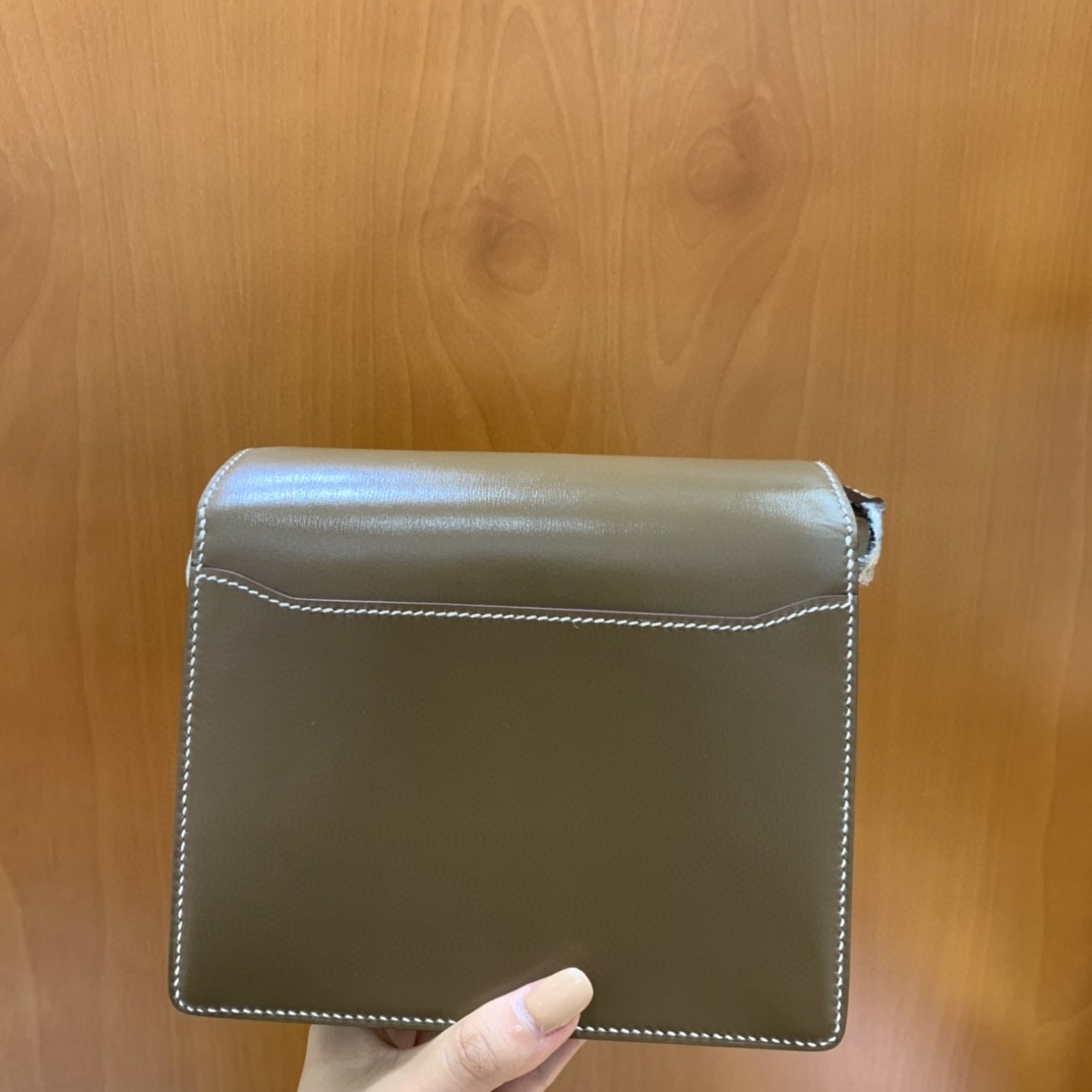 Hermès（爱马仕）Roulis 猪鼻子 Box 大象灰 18cm 银扣 现货