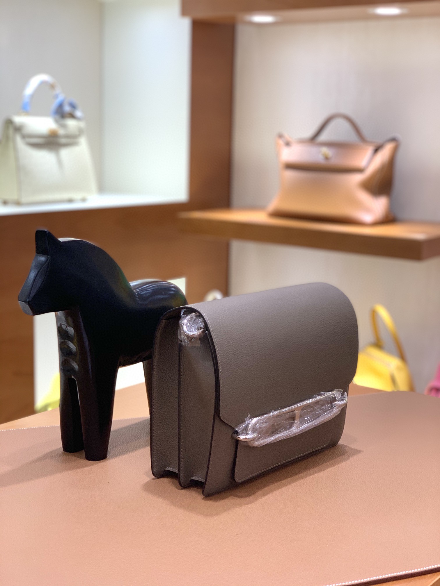 Hermès（爱马仕）Roulis 猪鼻子 evercolor 沥青灰 23cm 银扣 现货