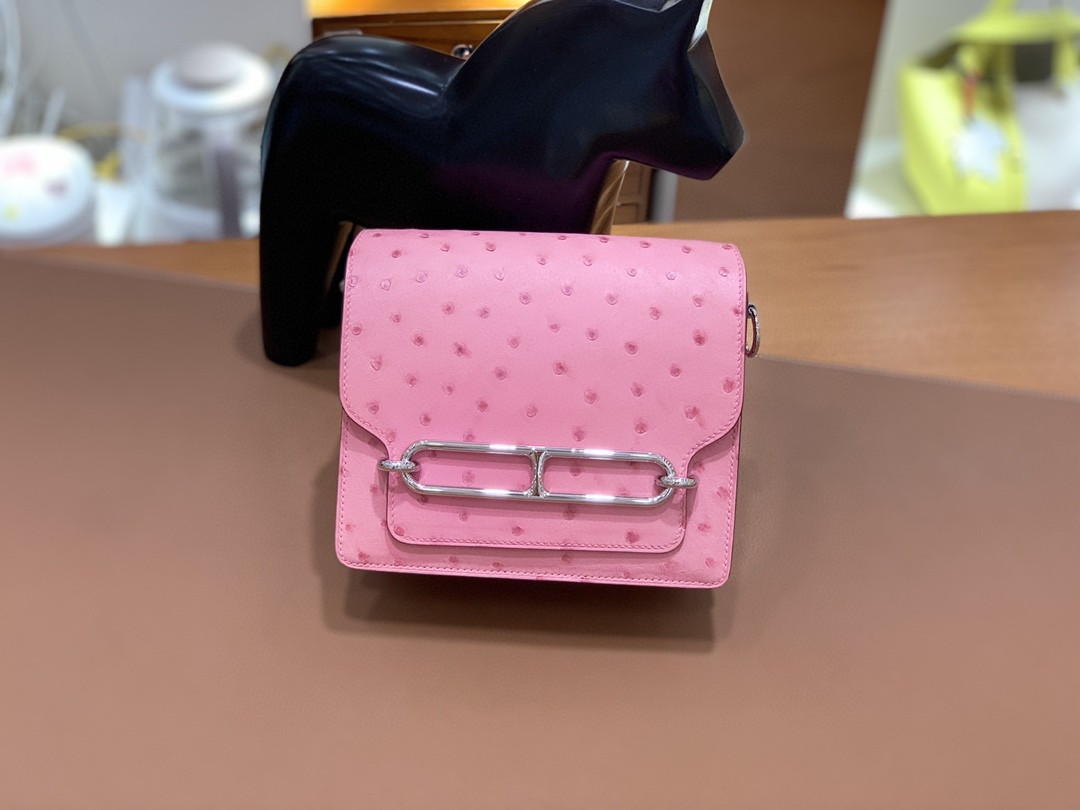 Hermès（爱马仕）Roulis 猪鼻子 鸵鸟皮 泡泡粉 18cm 银扣 现货