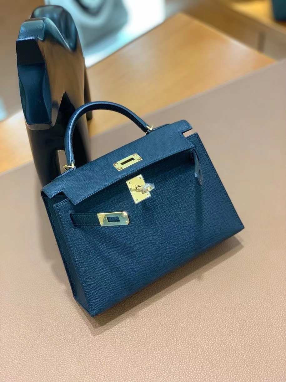 Hermès（爱马仕）Epsom 黑色 minikelly 19cm 金扣 现货