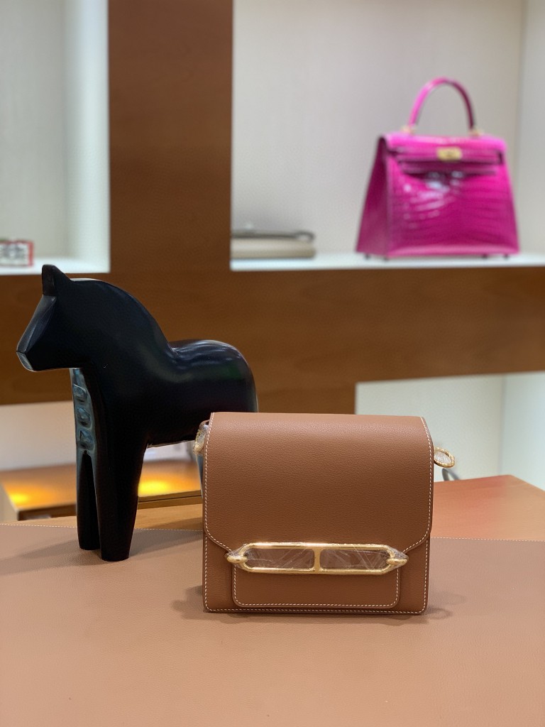 Hermès（爱马仕）Roulis 猪鼻子 evercolor 金棕色 18cm 金扣 现货