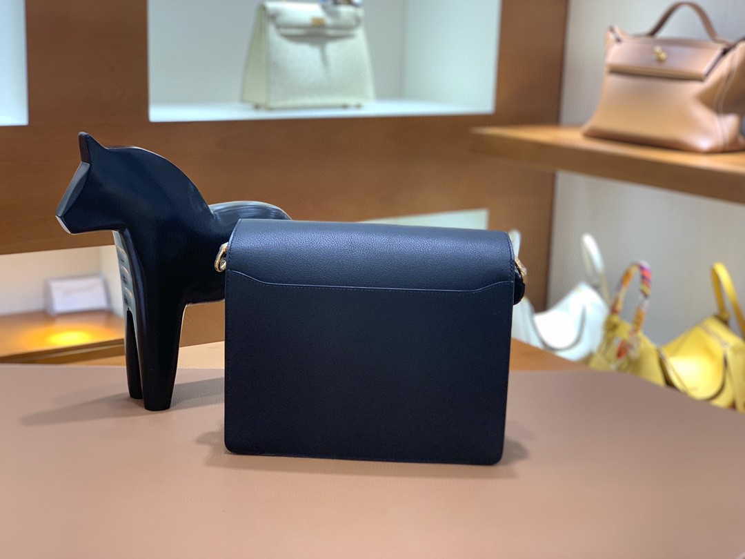 Hermès（爱马仕）Roulis 猪鼻子 evercolor 黑色 23cm 金扣 现货