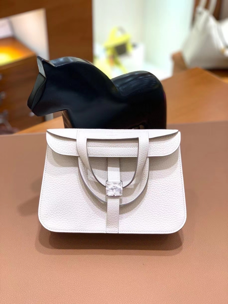 Hermès（爱马仕）TC 奶昔白 Halzan 22cm 银扣 现货