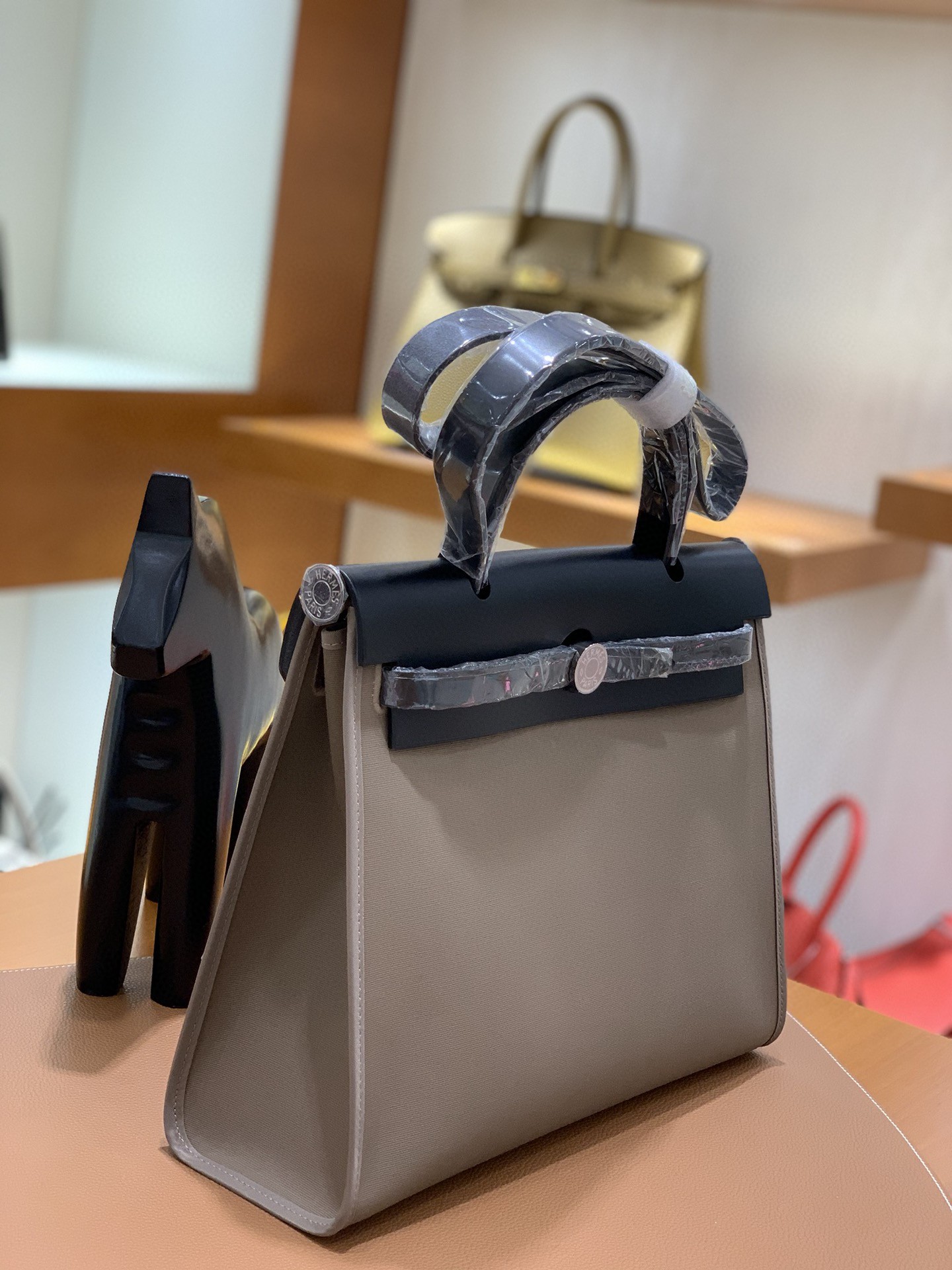 Hermès（爱马仕）Herbag 黑色拼大象灰 Box帆布 银扣 31cm