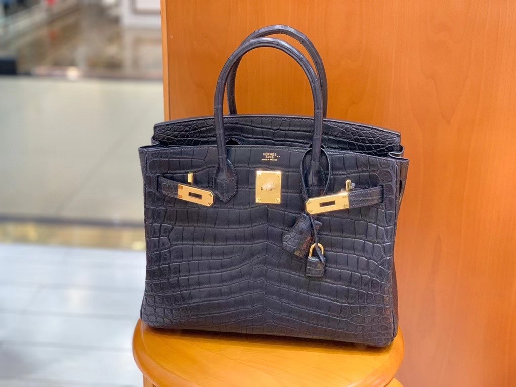 Hermès（爱马仕）Birkin 铂金包 雾面尼罗鳄 深海蓝 金扣 30cm 现货