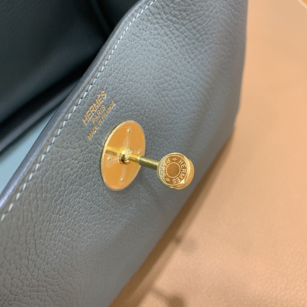 Hermès（爱马仕）Lindy 琳迪包 TC 杏仁绿 金扣 26cm 现货