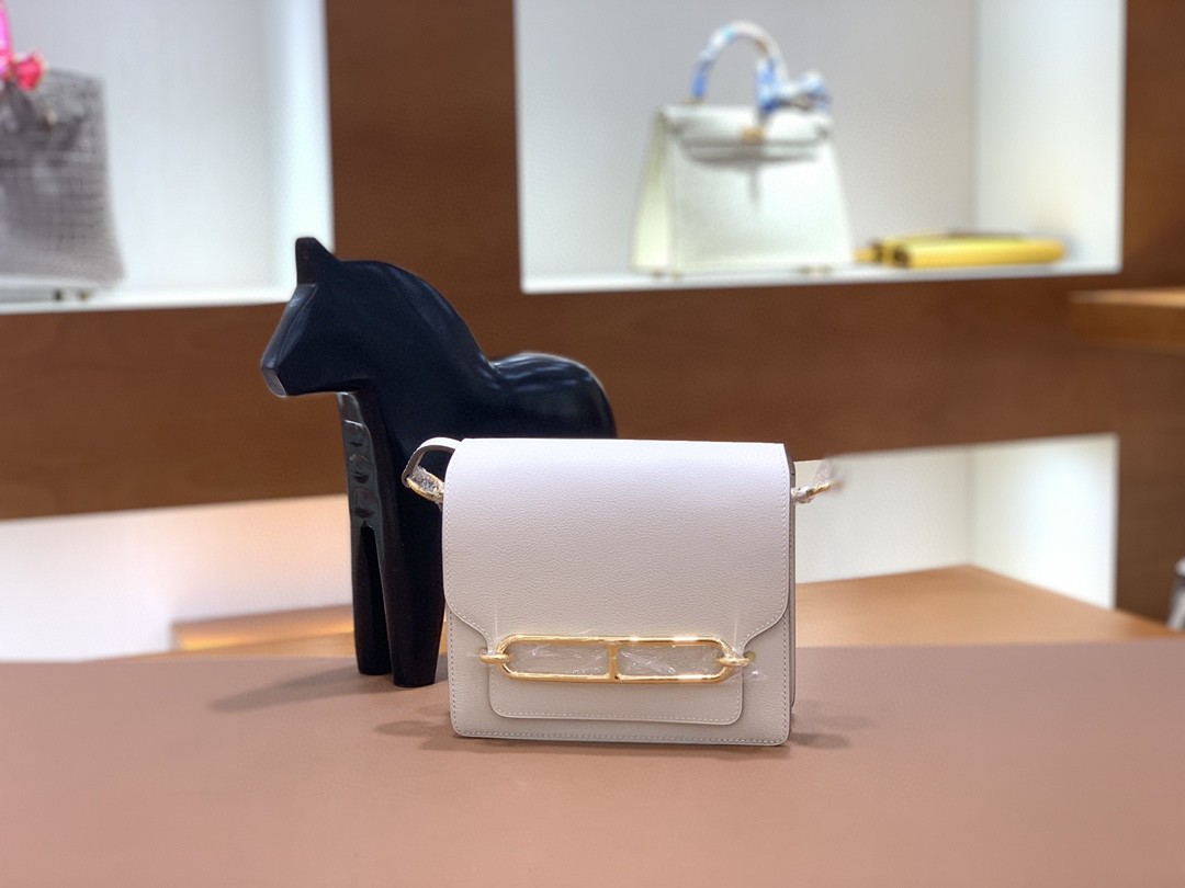 Hermès（爱马仕）Roulis 猪鼻子 evercolor 奶昔白 18cm 金扣 现货