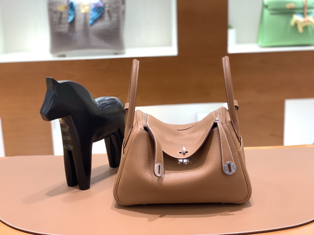 Hermès（爱马仕）Lindy 琳迪包 TC 金棕色 银扣 26cm 现货