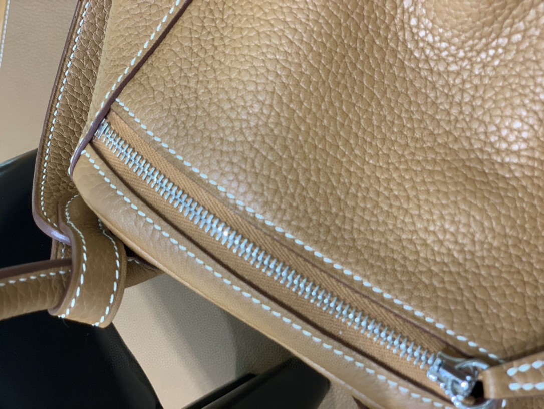 Hermès（爱马仕）Lindy 琳迪包 TC 金棕色 银扣 26cm 现货
