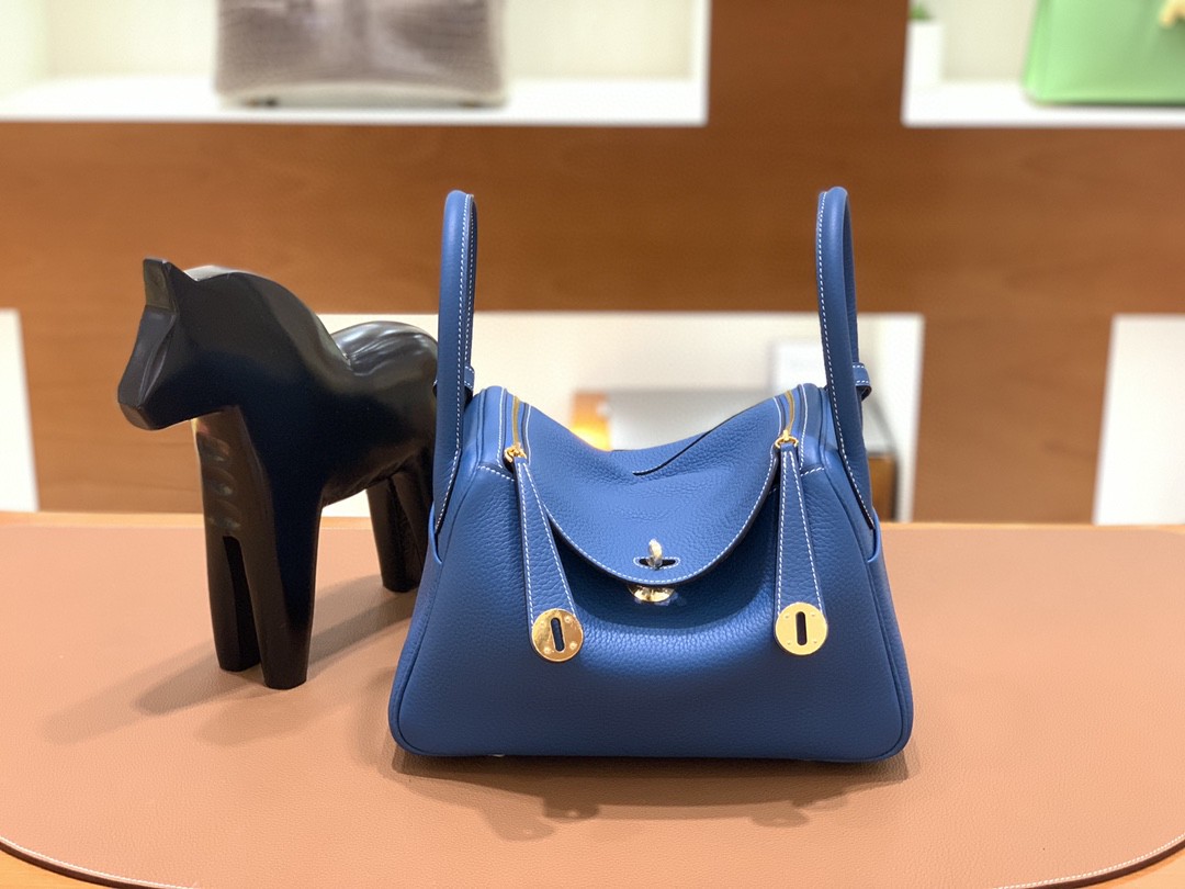 Hermès（爱马仕）Lindy 琳迪包 TC 牛仔蓝 金扣 26cm 现货