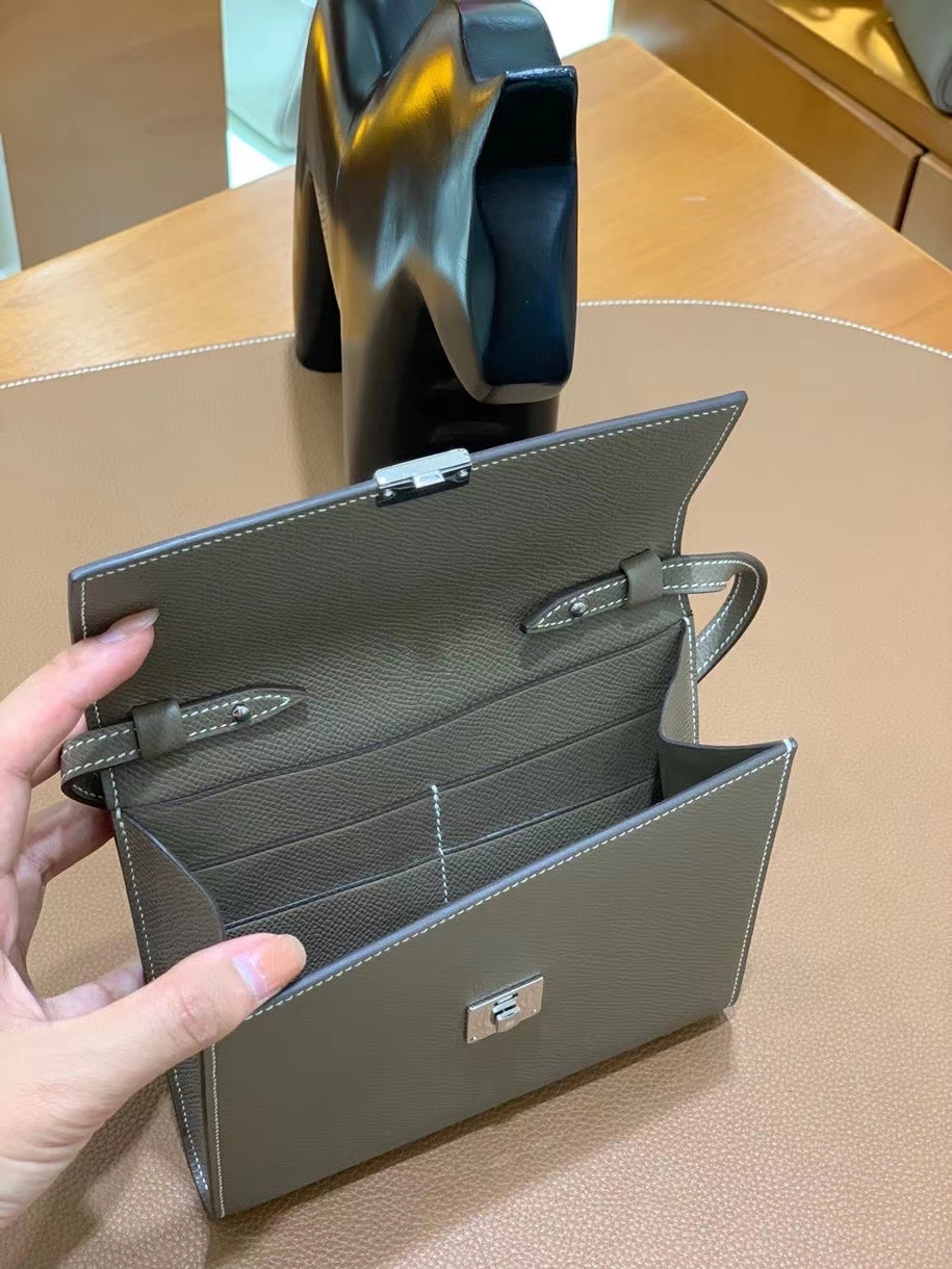 Hermès（爱马仕）clice 挎包 Epsom 大象灰 银扣 16cm