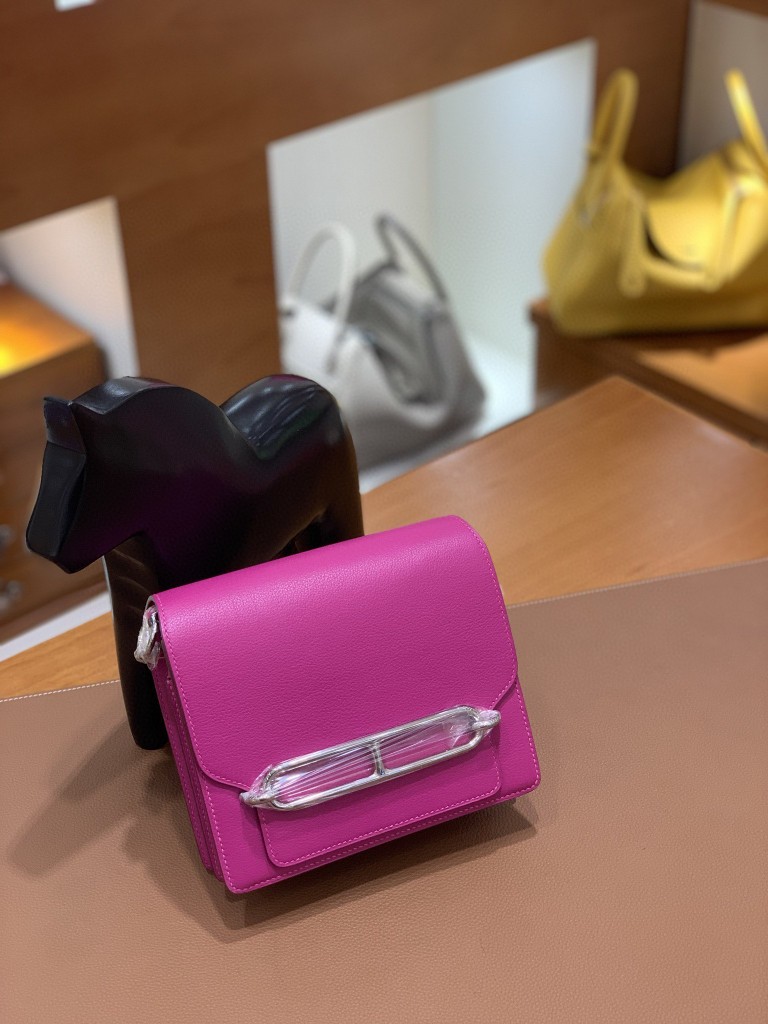 Hermès（爱马仕）Roulis 猪鼻子 evercolor 玫瑰紫 18cm 银扣 现货