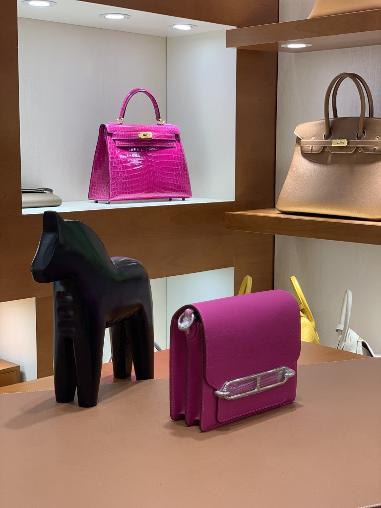 Hermès（爱马仕）Roulis 猪鼻子 evercolor 玫瑰紫 18cm 银扣 现货