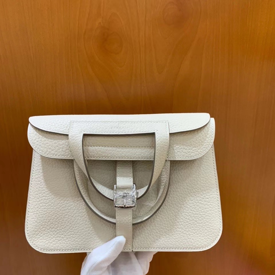 Hermès（爱马仕）TC 奶昔白 Halzan 22cm 银扣 现货