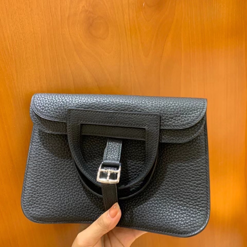 Hermès（爱马仕）TC 黑色 Halzan 22cm 银扣 现货
