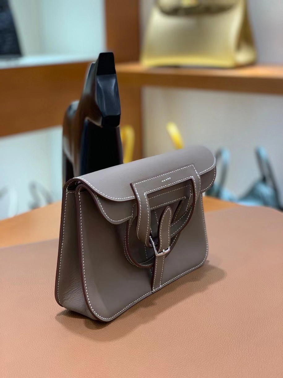 Hermès（爱马仕）Halzan 大象灰 Swift皮 22cm 银扣 现货