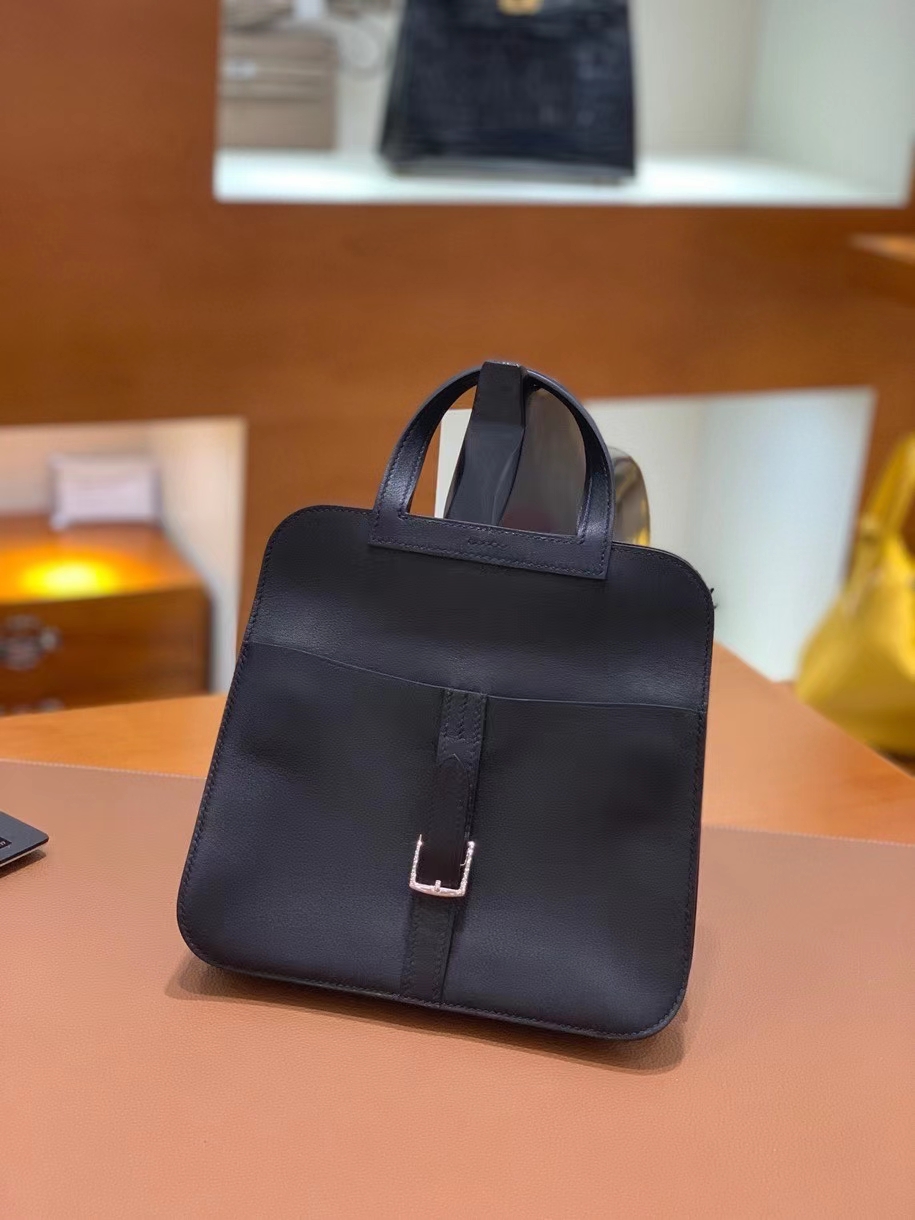 Hermès（爱马仕）Swift 黑色 Halzan 22cm 银扣 现货