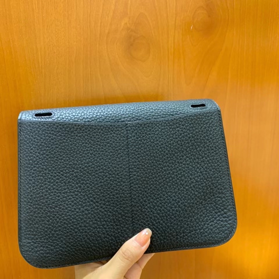 Hermès（爱马仕）TC 黑色 Halzan 22cm 银扣 现货