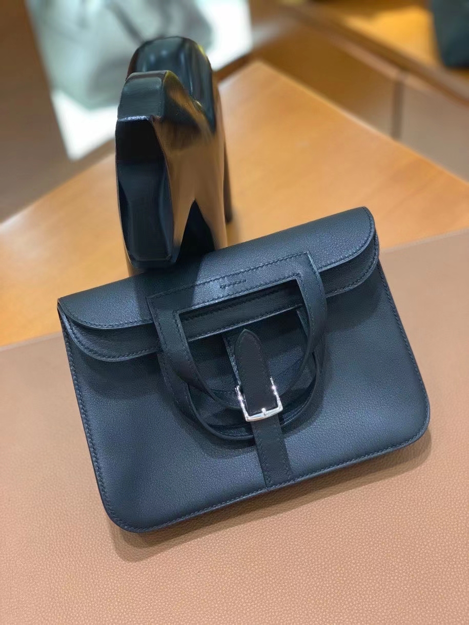 Hermès（爱马仕）Swift 黑色 Halzan 22cm 银扣 现货