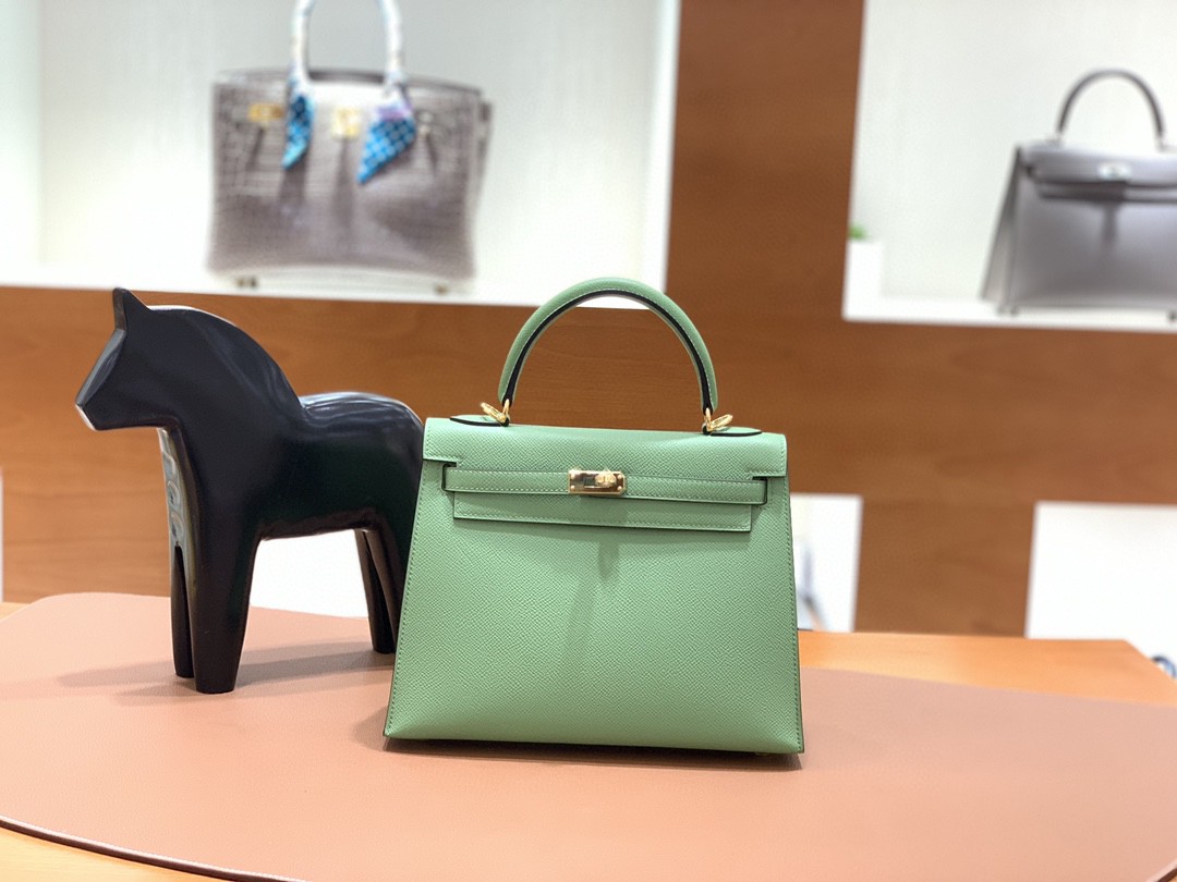 Hermès（爱马仕）Kelly 凯莉包 Epsom 牛油果绿 金扣 25cm