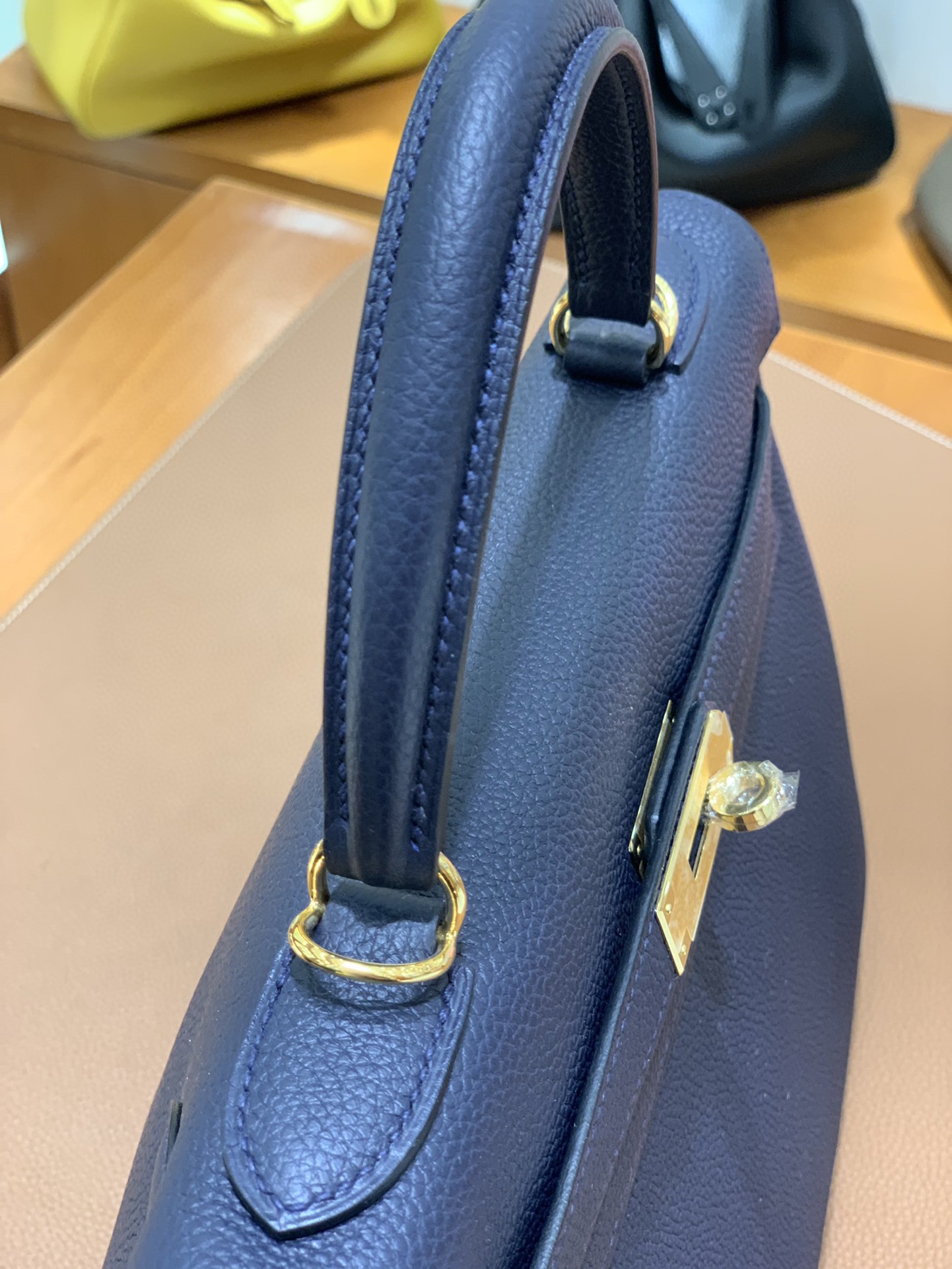 Hermès（爱马仕）Kelly 凯莉包 Togo 午夜蓝 金扣 28cm