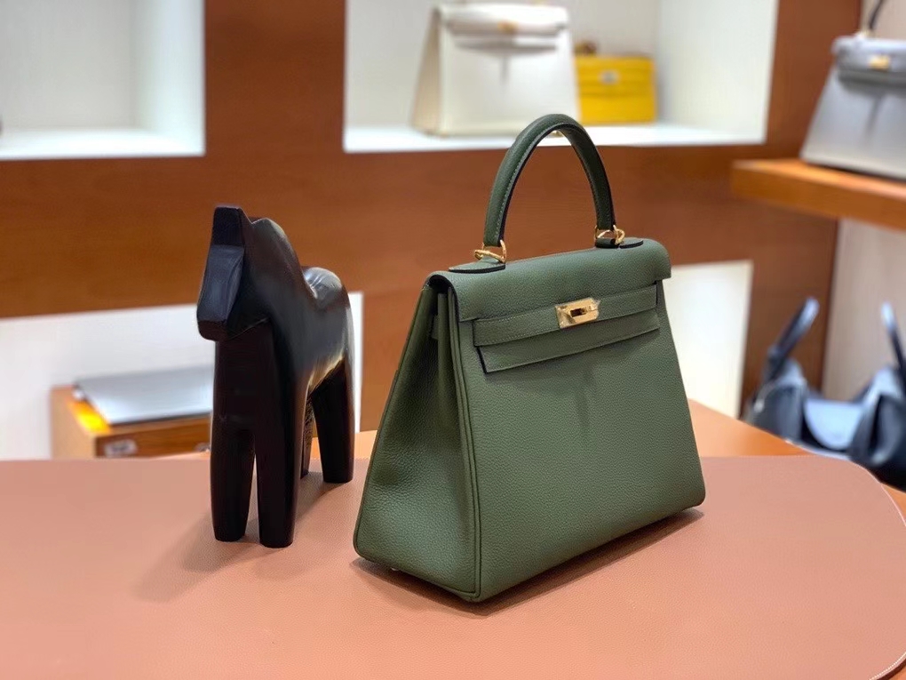 Hermès（爱马仕）Kelly 凯莉包  Togo 丛林绿 28cm 金扣 现货