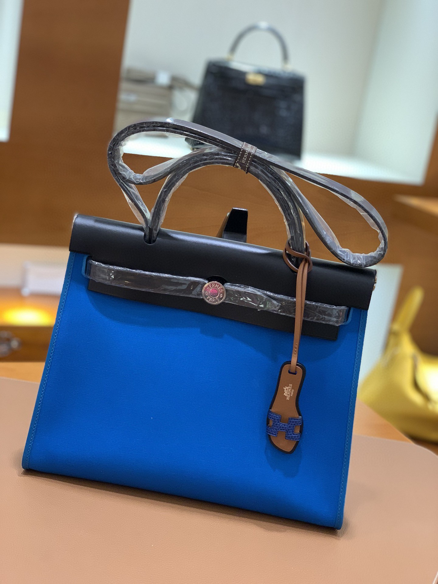 Hermès（爱马仕）Herbag 黑色拼水妖蓝 Box帆布 银扣 31cm
