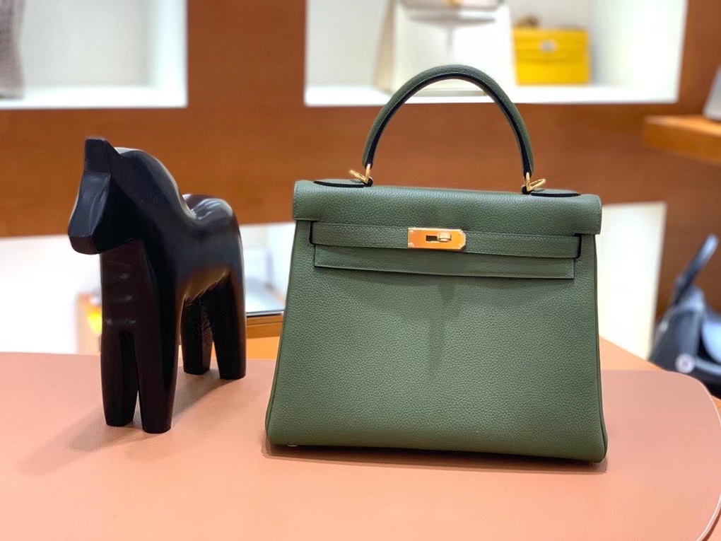 Hermès（爱马仕）Kelly 凯莉包  Togo 丛林绿 28cm 金扣 现货
