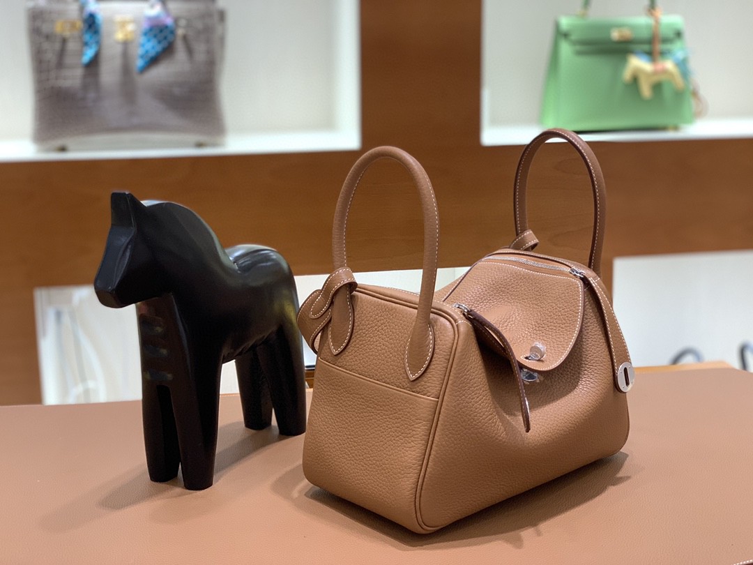 Hermès（爱马仕）Lindy 琳迪包 TC 金棕色 银扣 26cm 现货