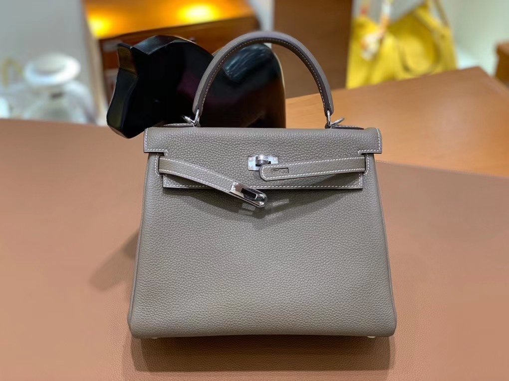 Hermès（爱马仕）Kelly 凯莉包 大象灰 Togo皮 25cm 银扣 现货