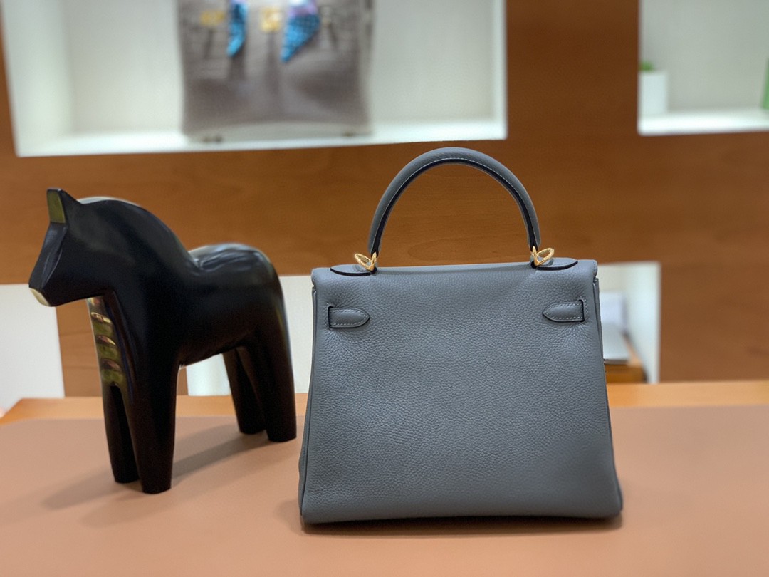 Hermès（爱马仕）Kelly 凯莉包 Togo 杏仁绿 金扣 25cm