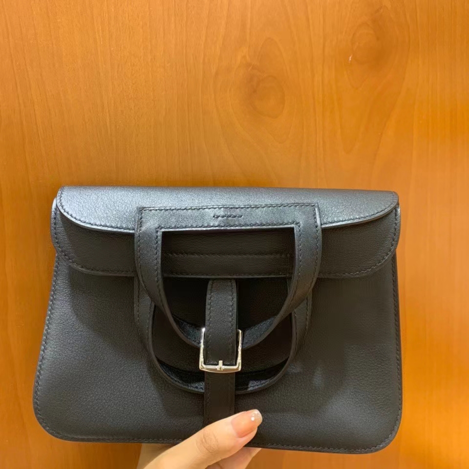 Hermès（爱马仕）Swift 黑色 Halzan 22cm 银扣 现货