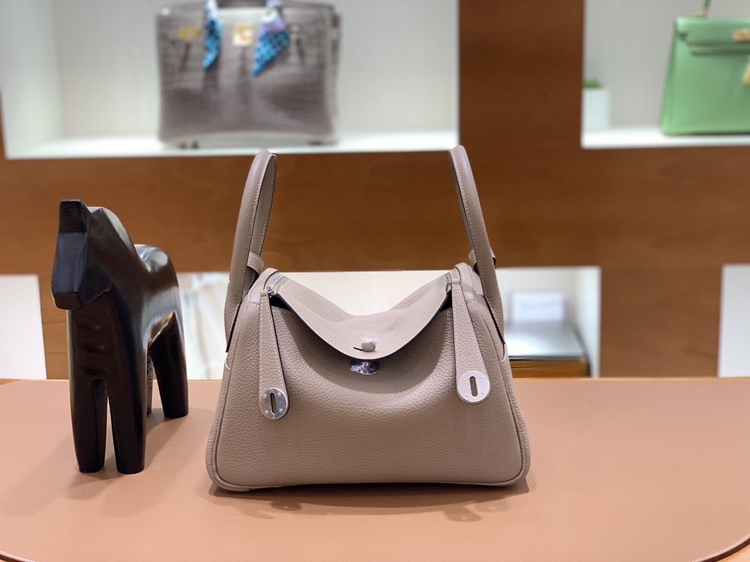 Hermès（爱马仕）Lindy 琳迪包 TC 斑鸠灰 银扣 26cm 现货