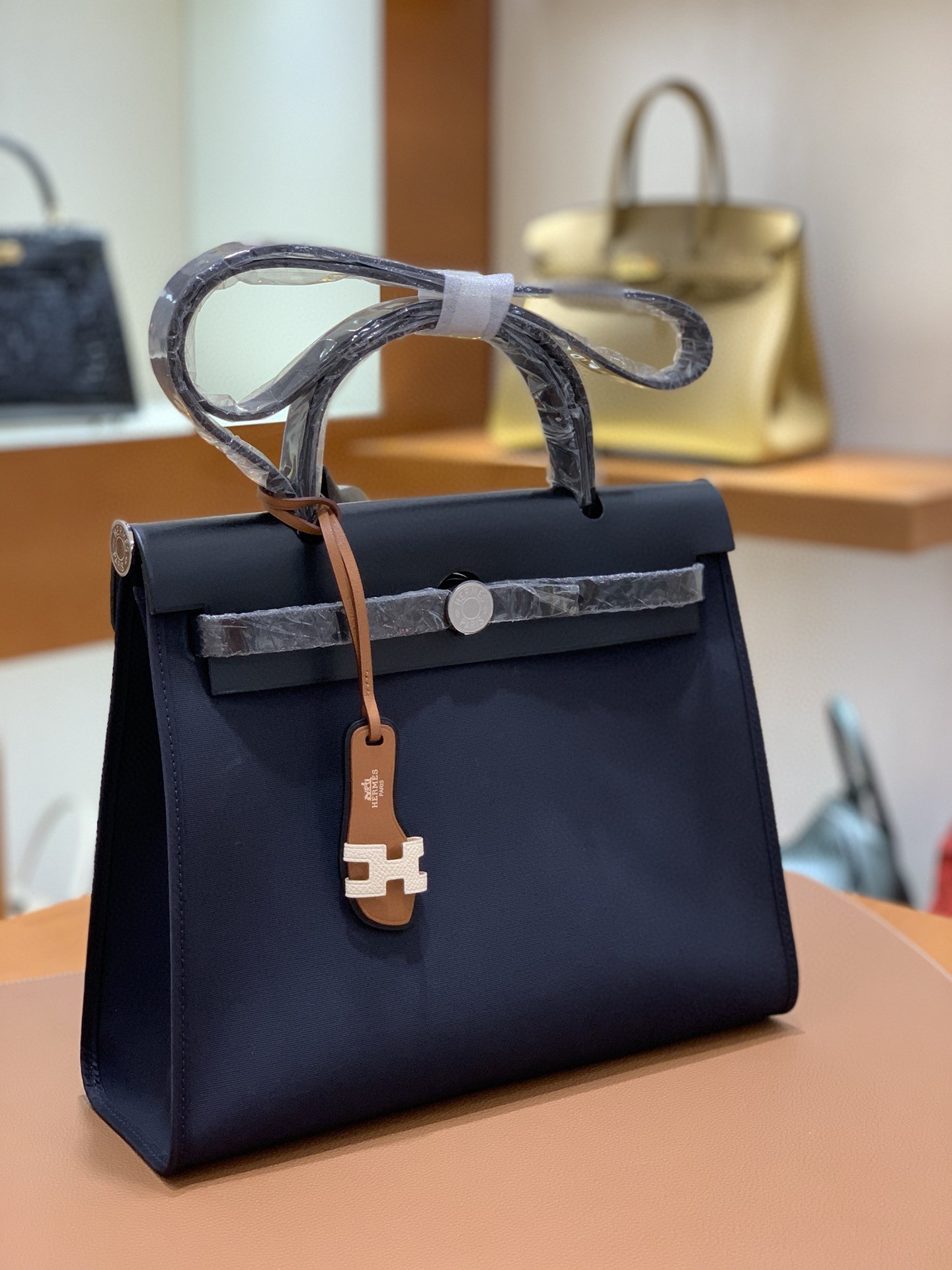 Hermès（爱马仕）Herbag 黑色 Box帆布 银扣 31cm