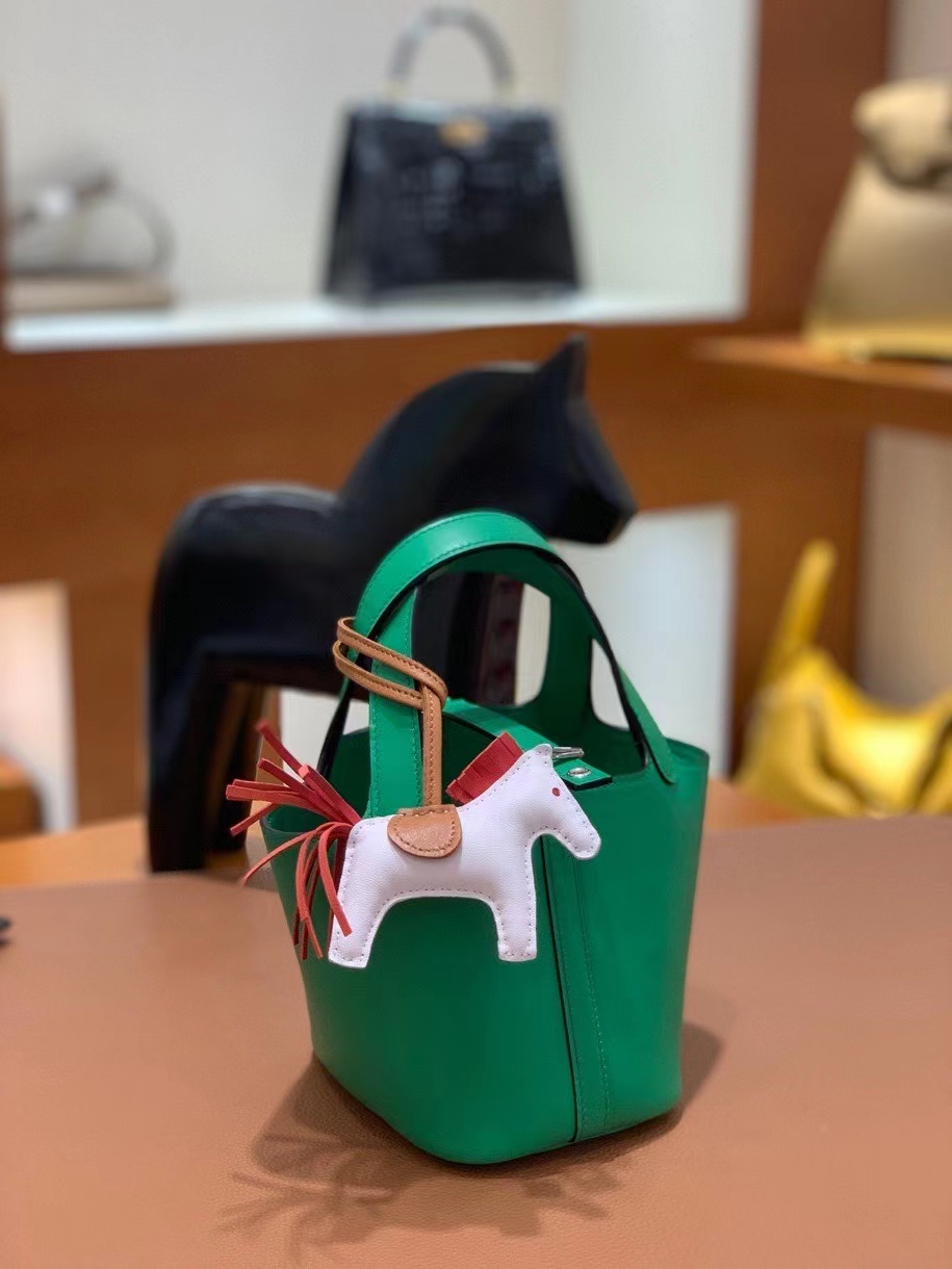 Hermès（爱马仕）Picotin 菜篮子 swift皮 1K竹子绿 14cm 银扣 现货