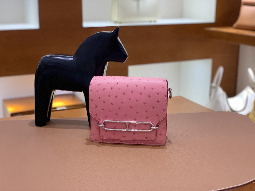 Hermès（爱马仕）Roulis 猪鼻子 鸵鸟皮 泡泡粉 18cm 银扣 现货