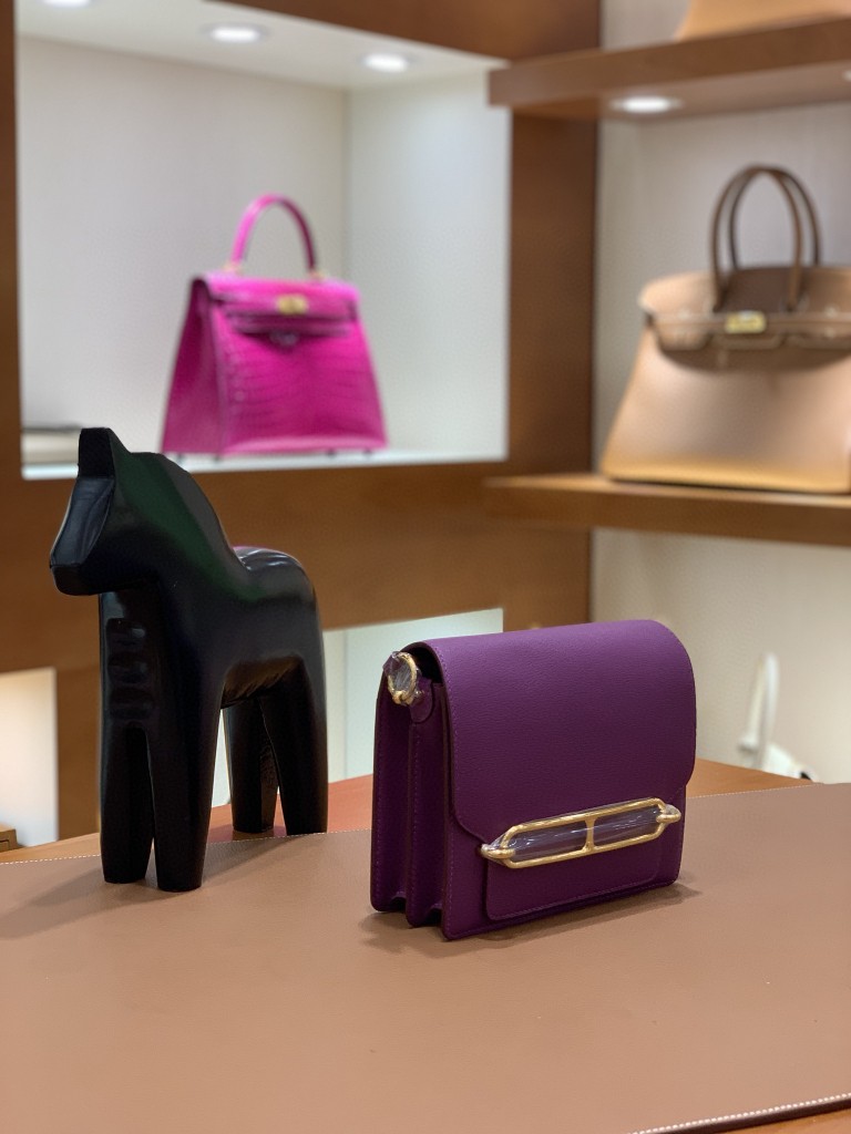 Hermès（爱马仕）Roulis 猪鼻子 evercolor 海葵紫 18cm 金扣 现货