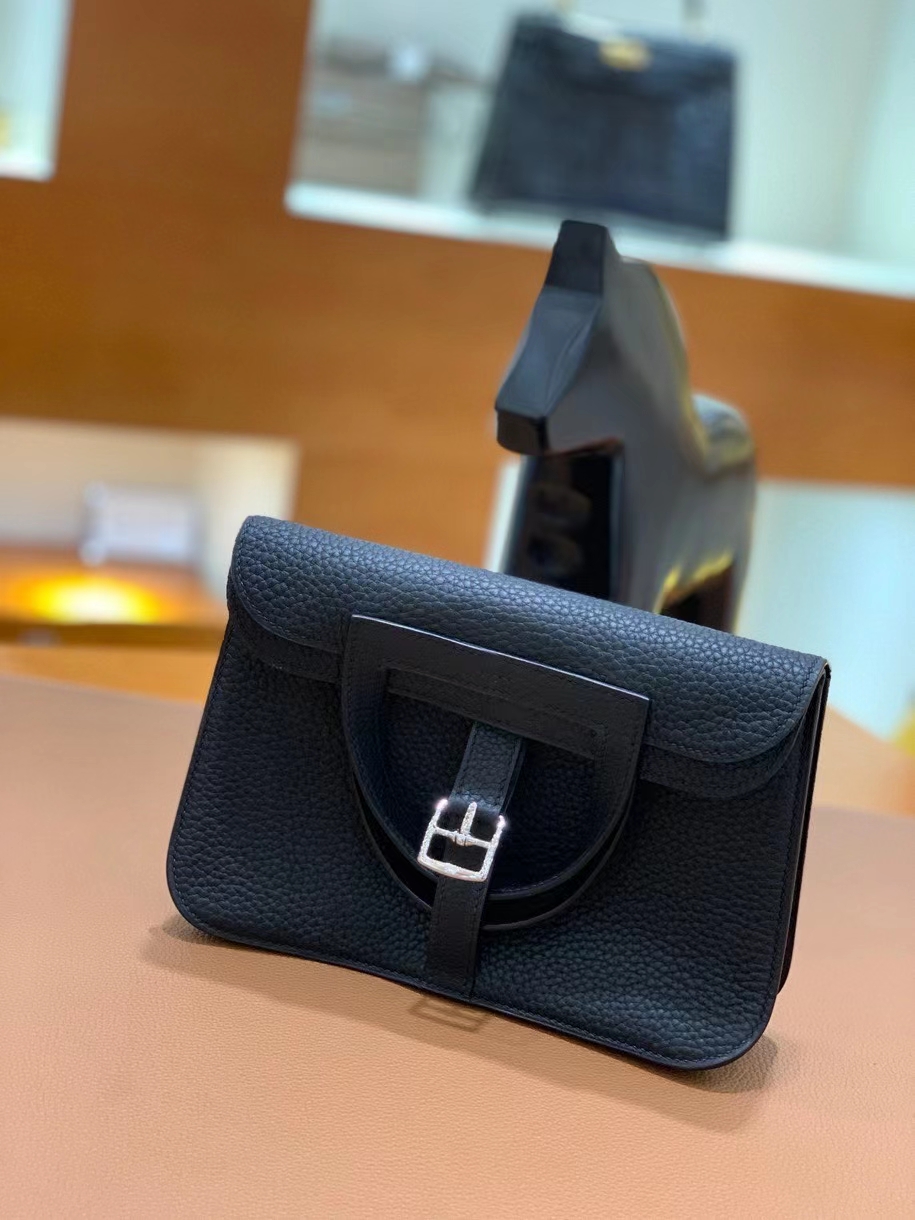 Hermès（爱马仕）TC 黑色 Halzan 22cm 银扣 现货