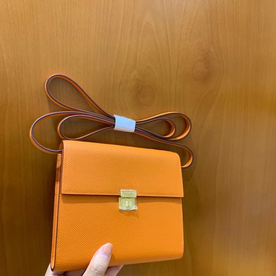 Hermès（爱马仕）clice 挎包 Epsom 橙色 金扣 16cm 现货
