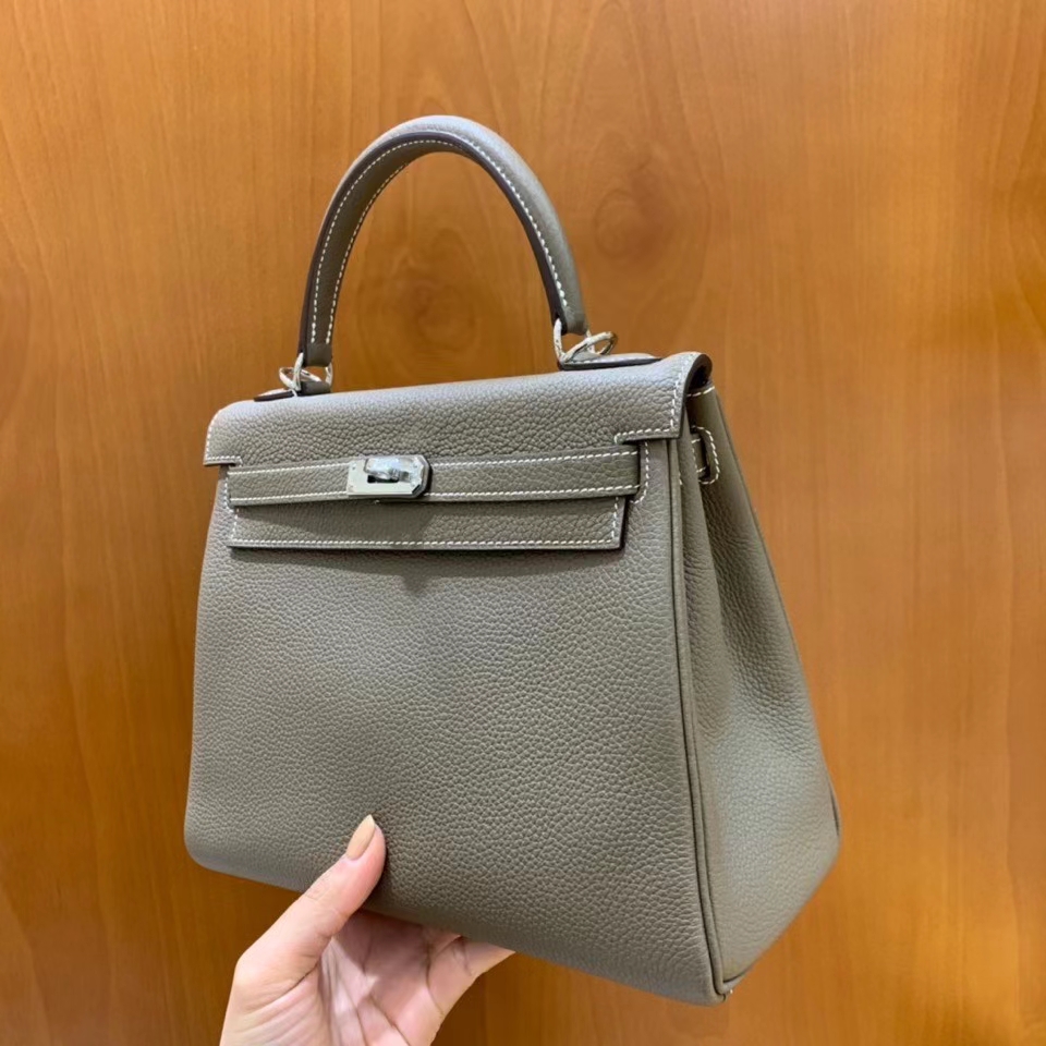 Hermès（爱马仕）Kelly 凯莉包 大象灰 Togo皮 25cm 银扣 现货