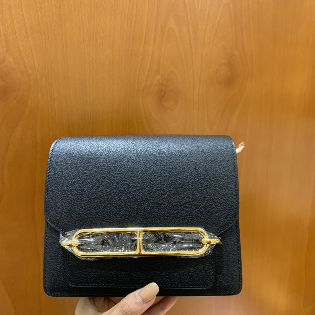Hermès（爱马仕）Roulis 猪鼻子 evercolor 黑色 18cm 金扣 现货