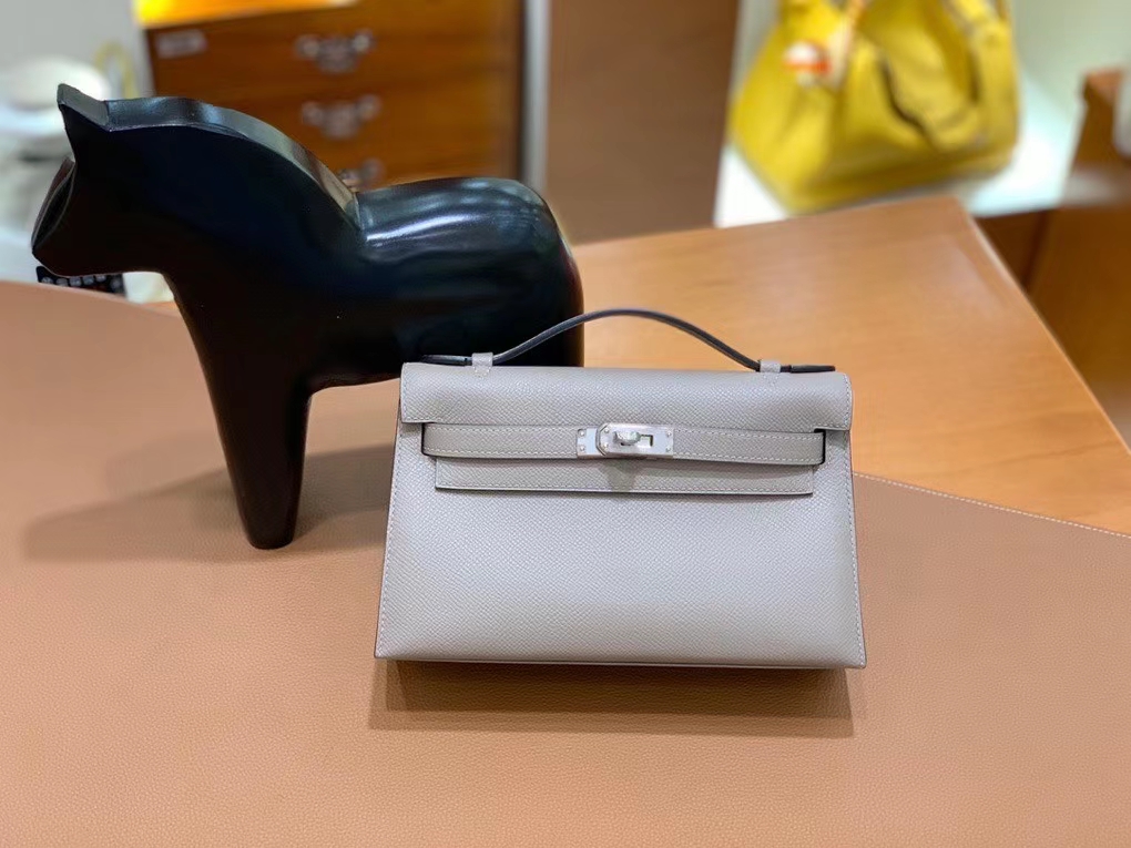 Hermès（爱马仕）Epsom 沥青灰 miniKelly 22cm 银扣 现货