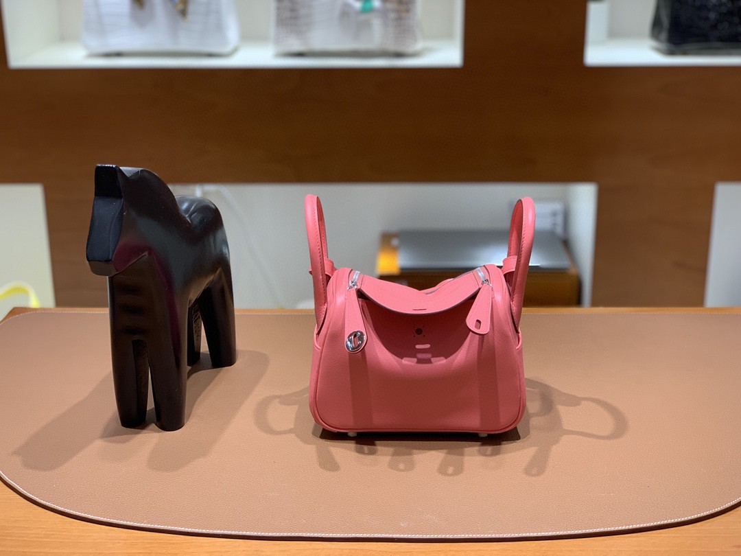 Hermès（爱马仕） minilindy 迷你琳迪 Swift 唇膏粉 银扣 19cm