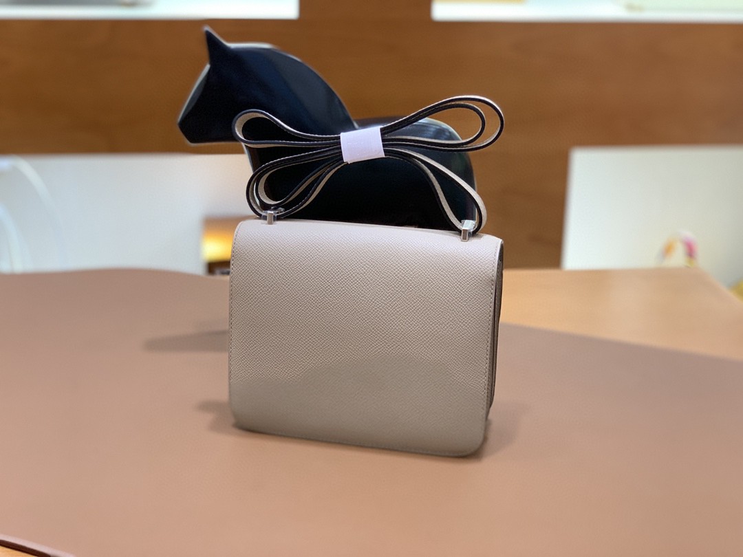 Hermès（爱马仕）Constance 空姐包 Epsom 斑鸠灰 19cm 银扣