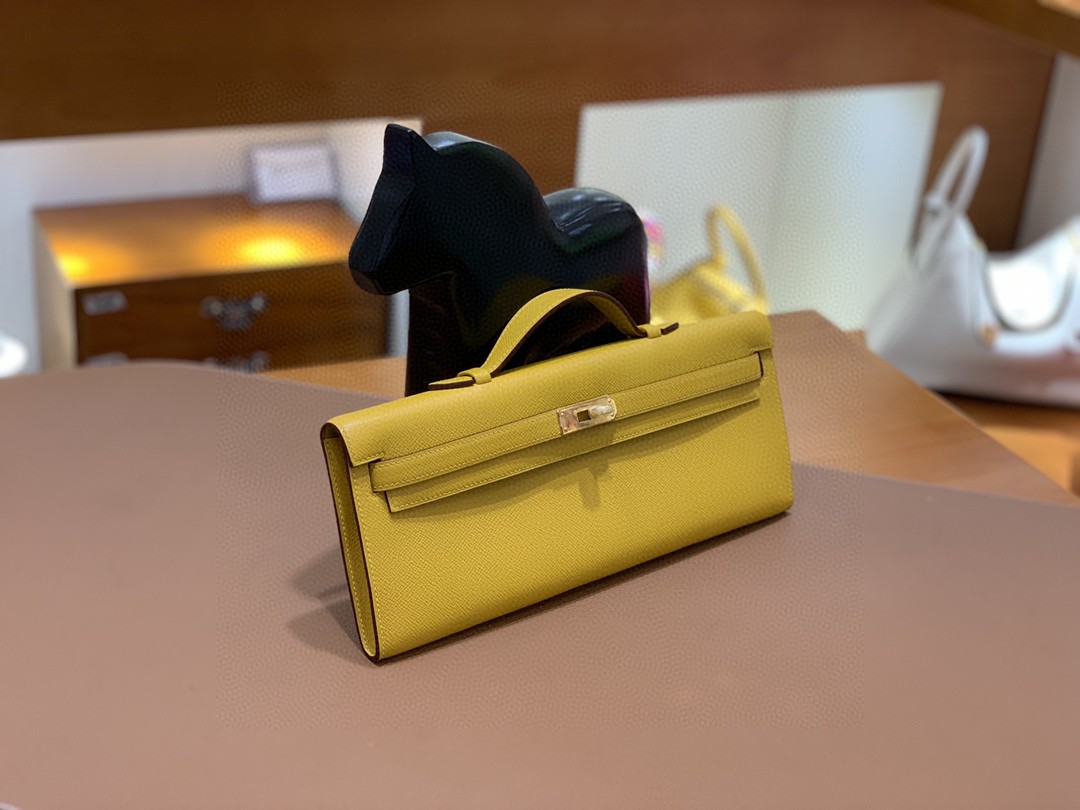 Hermès（爱马仕）miniKelly cut 琥珀黄 epsom皮 31cm 金扣