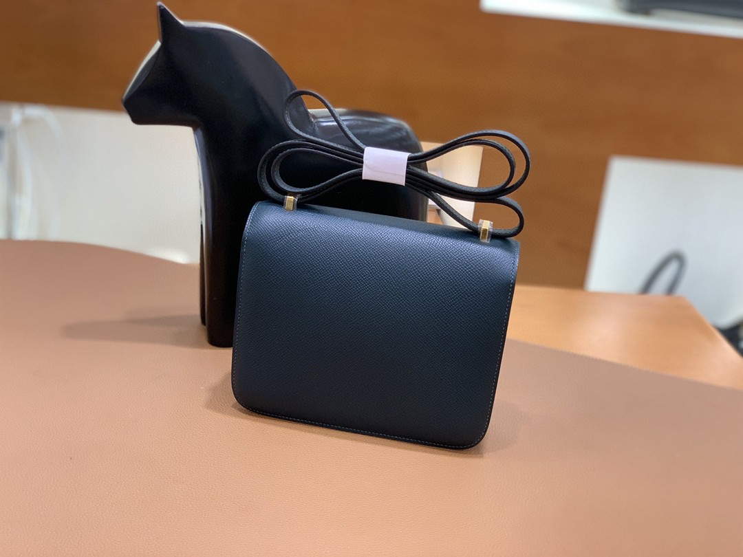 Hermès（爱马仕）Constance 空姐包 Epsom 松柏绿 19cm 金扣