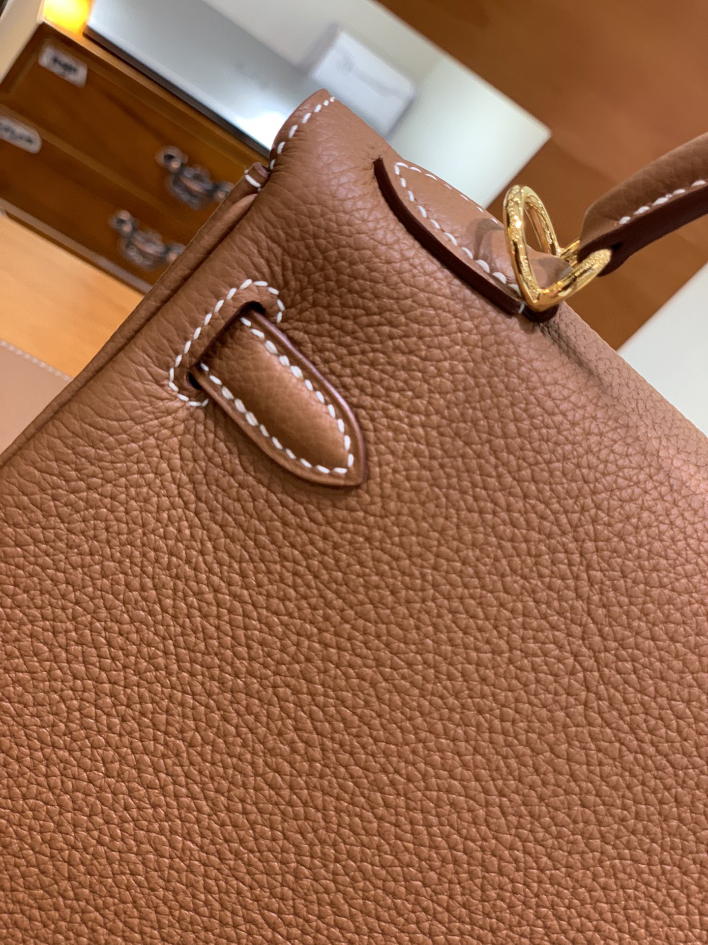 Hermès（爱马仕）Kelly 凯莉包 Togo 金棕色 金扣 25cm 现货