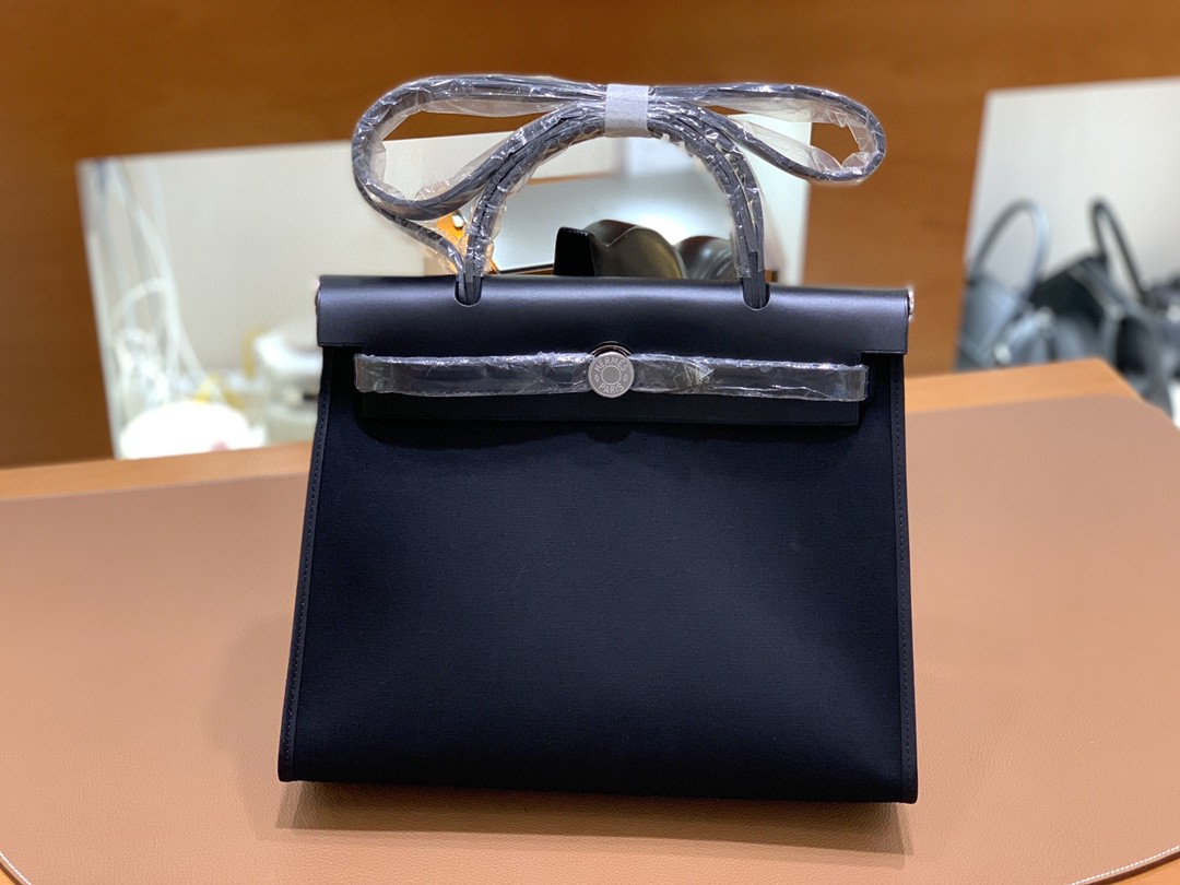 Hermès（爱马仕）herbag Box帆布 黑色 银扣 31cm