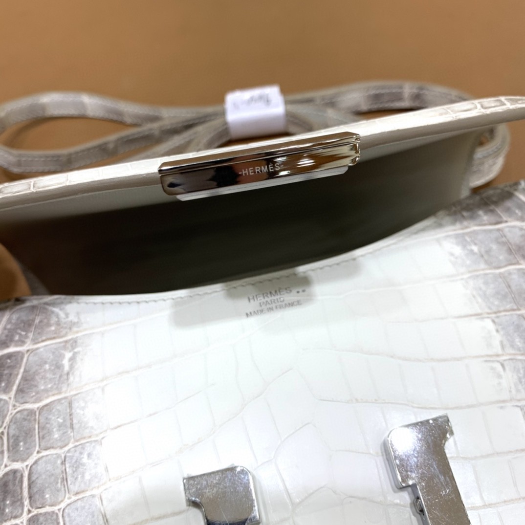 Hermès（爱马仕）Constance 空姐包 尼罗鳄 喜马拉雅 银扣 19cm